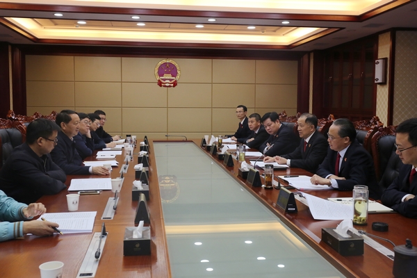 市政协主席宋文豹一行来宜昌中院调研指导工作.jpg