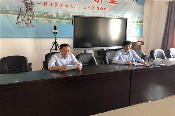 上廉政党课2.jpg