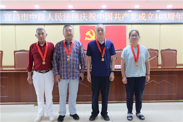 第六组（光荣在党50年）.JPG